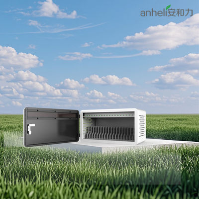 کابینت شارژ تبلت 640x360x370mm با تقسیم کننده های پلاستیکی مهندسی ABS و چرخ های فوق آرام پزشکی